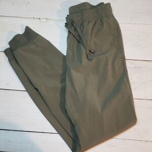 Youth olive green joggers.